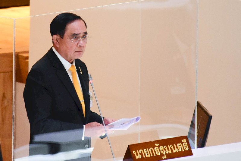 被停職泰國總理帕拉育 出席國防部會議