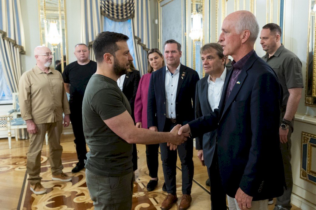 美國會代表團訪基輔 承諾繼續提供烏克蘭支持