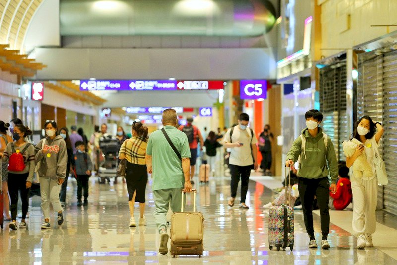 入境免稅額擬調至3萬以上  財部：最快2024年實施