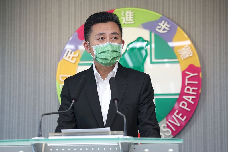 林智堅退選 藍白均要求蔡總統向民眾道歉