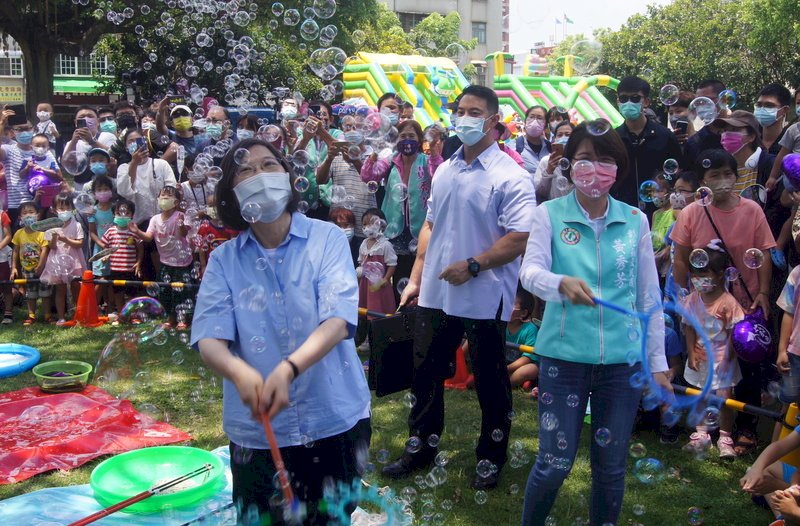 0到6歲國家一起養  蔡總統：經費已達1000億