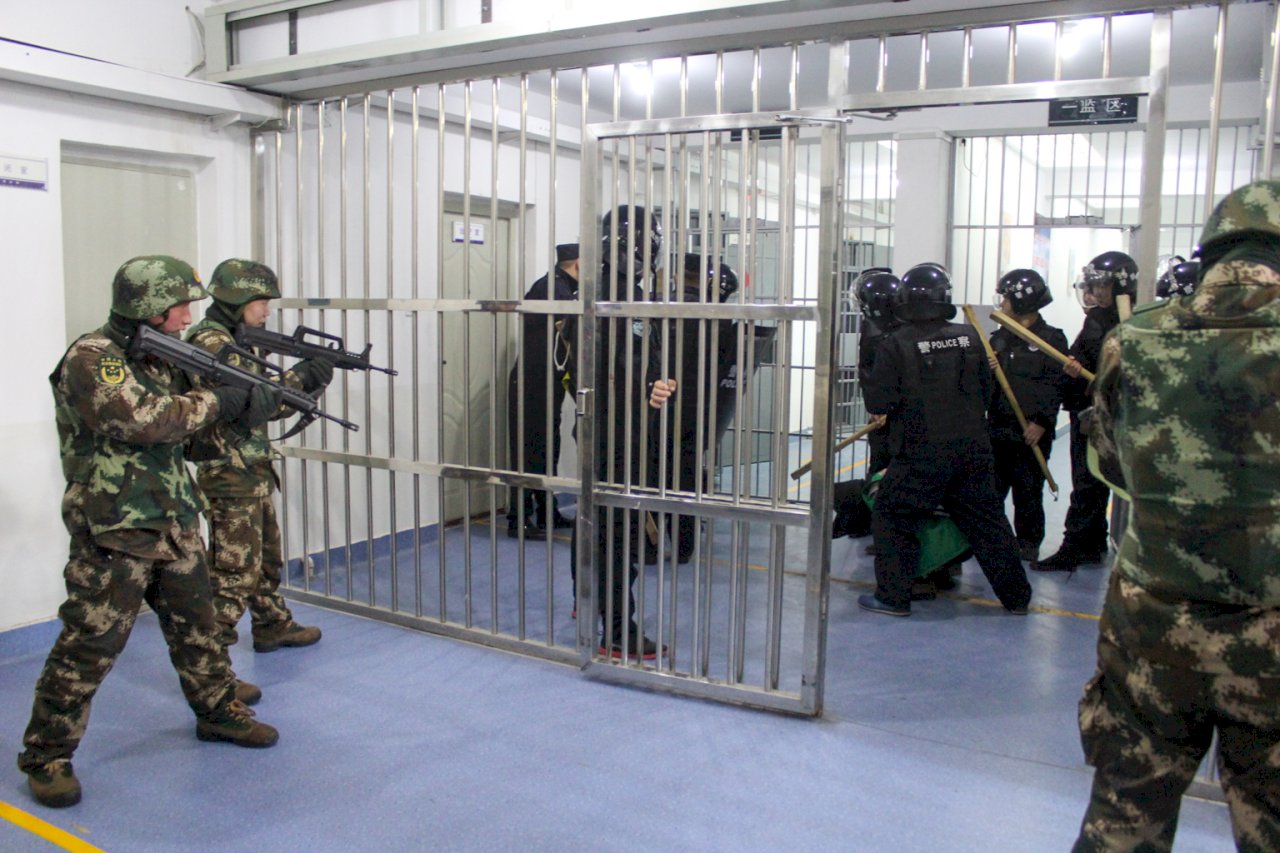 中國在新疆的反人道罪行 各國不應姑息
