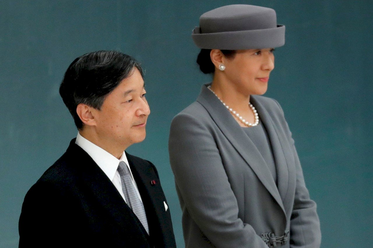 日本天皇夫婦 將出席英國女王葬禮