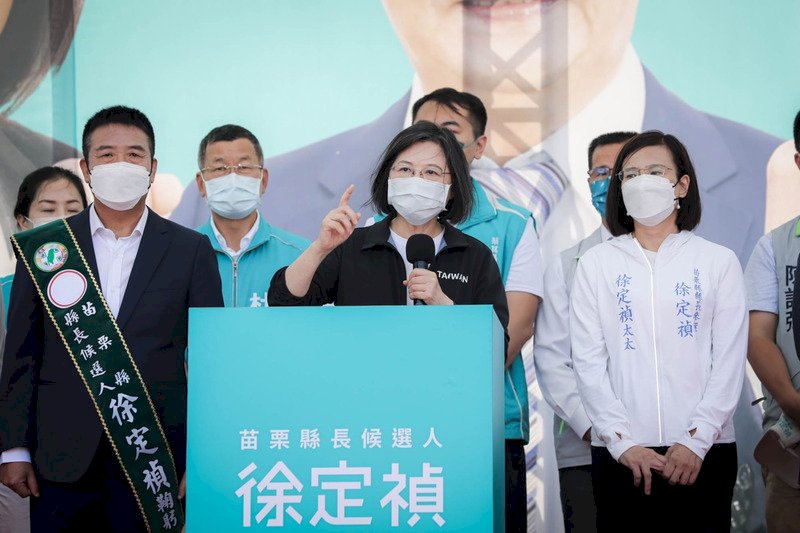 苗栗站台輔選  蔡總統籲告別派系政治