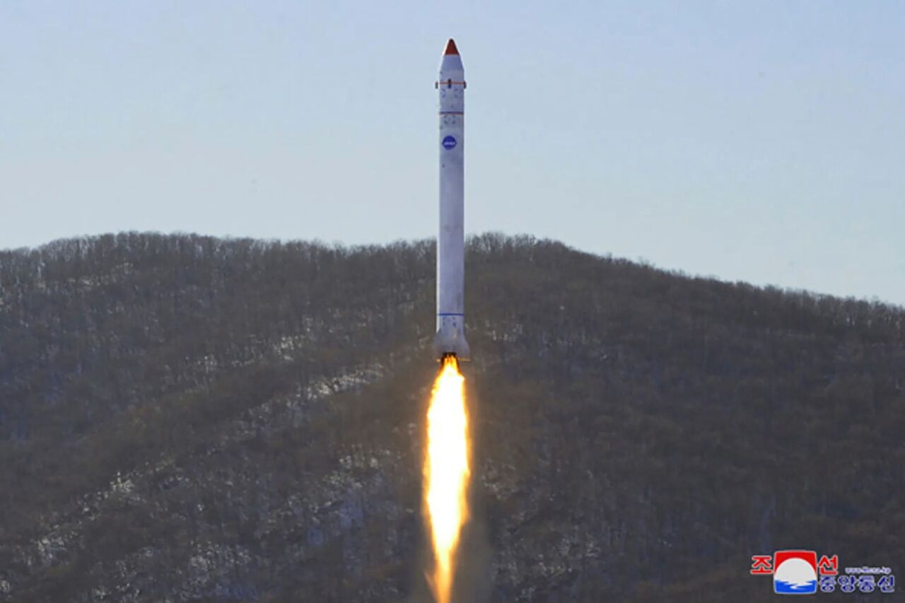 南韓下通牒 警告北韓立即停止間諜衛星發射