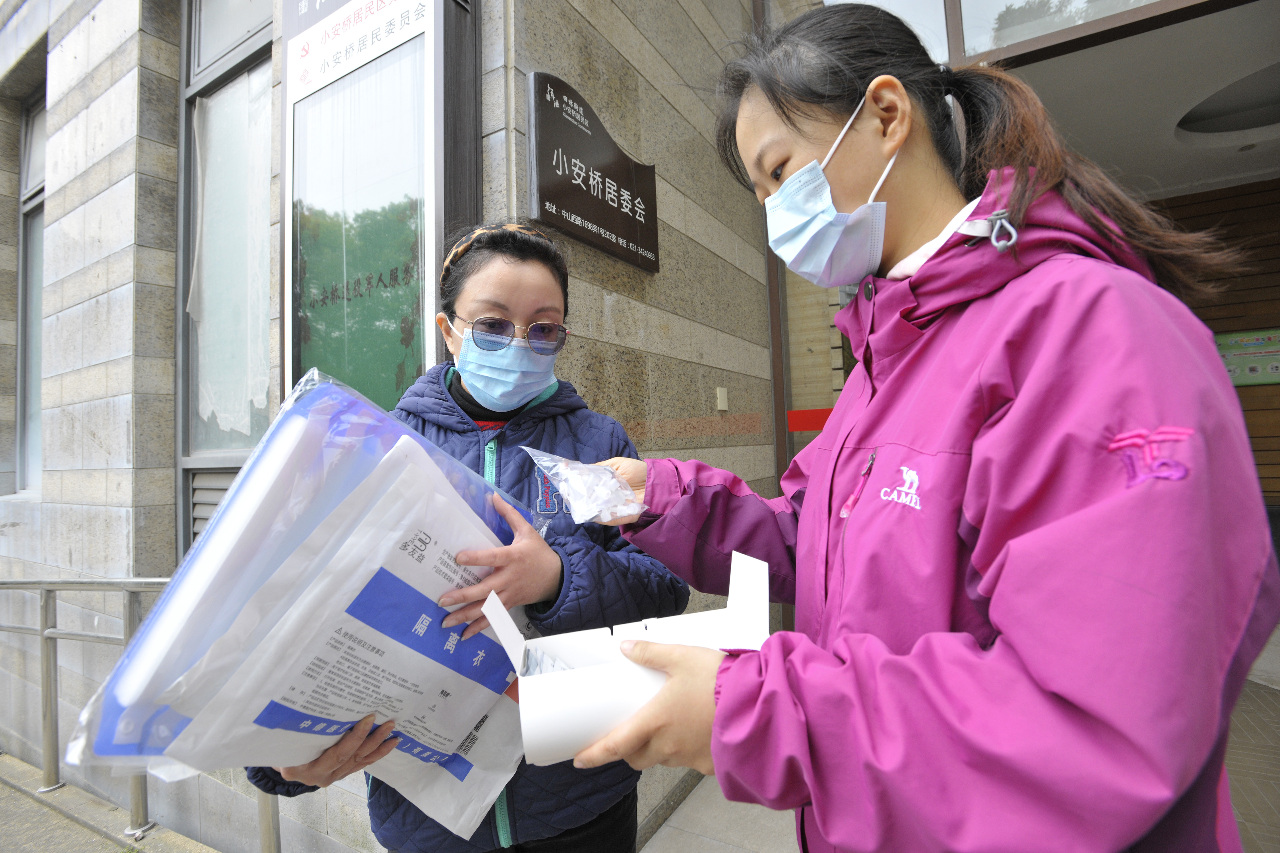 疫情急速升溫 中國當局接管醫療用品生產