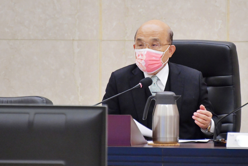 因應中國疫情 蘇貞昌：研議自港澳轉機入台檢疫