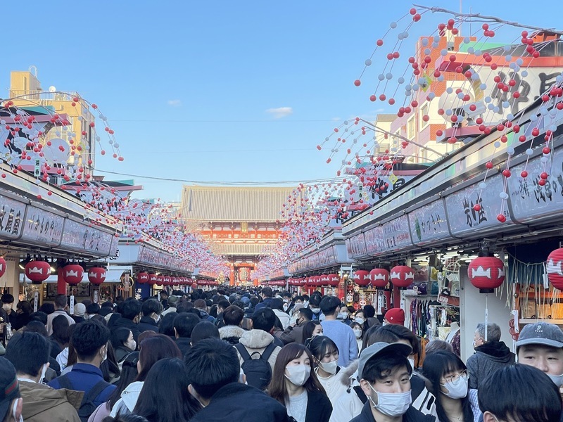 跑到日本卻保留中國式生活的中國人現象：對香港人的反思