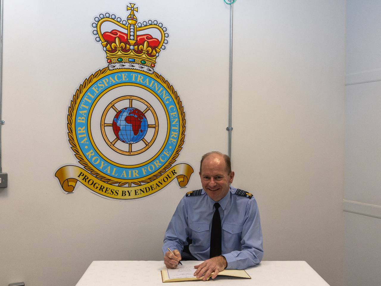 英空軍首長警告 不接受中國招募西方前飛官