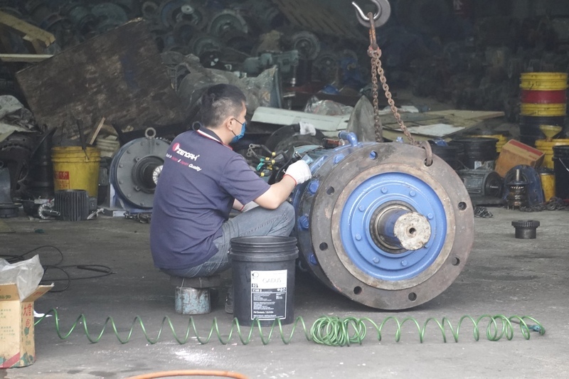 10月製造業燈號續亮黃藍燈 台經院：製造業已谷底反彈