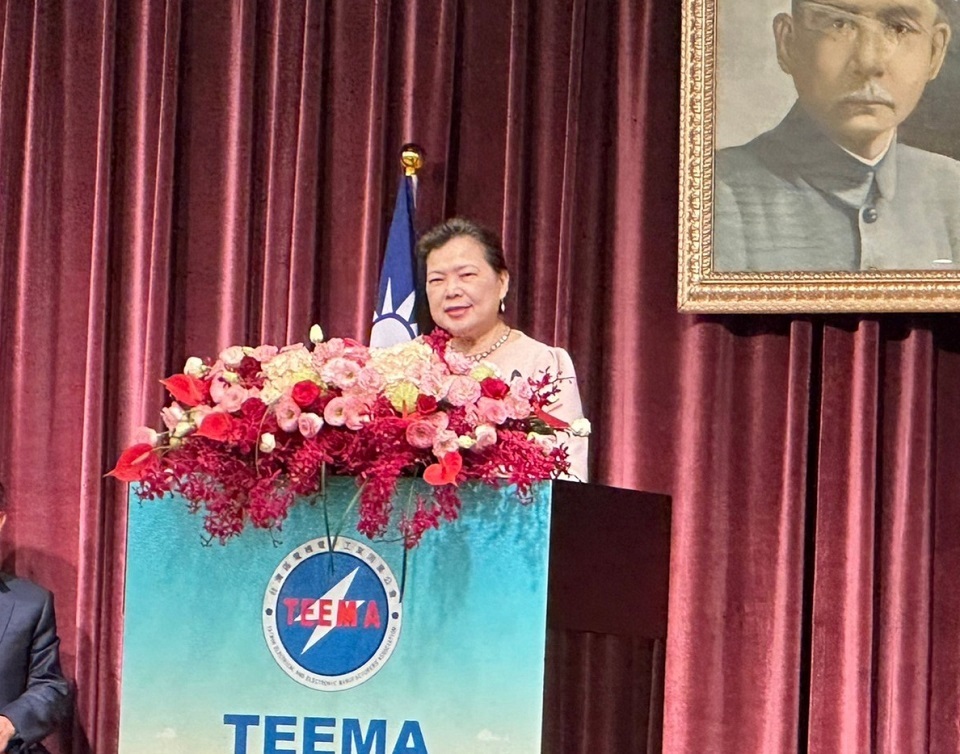 明年連假變少將衝擊內需？ 王美花：對內需仍有信心