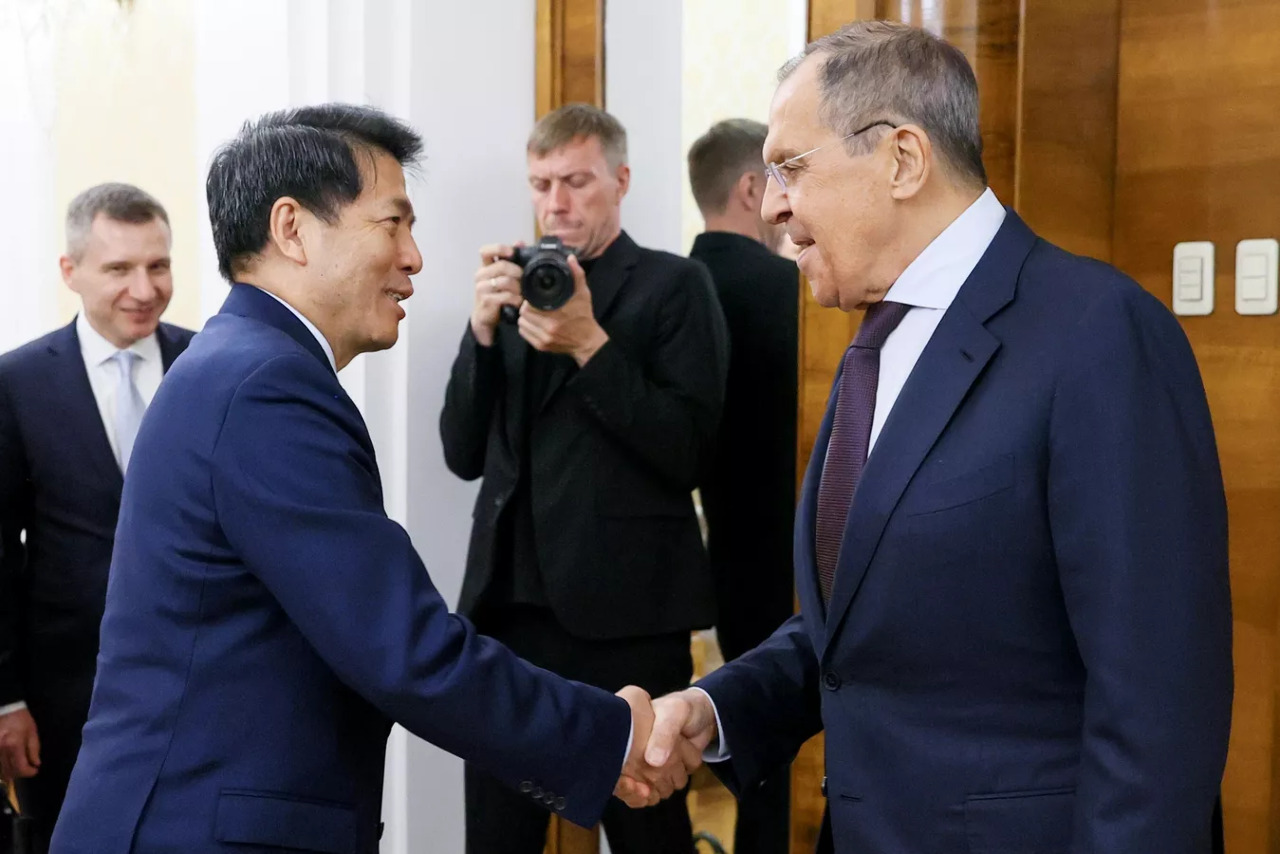 俄外長會見中國特使李輝 討論烏克蘭和平前景