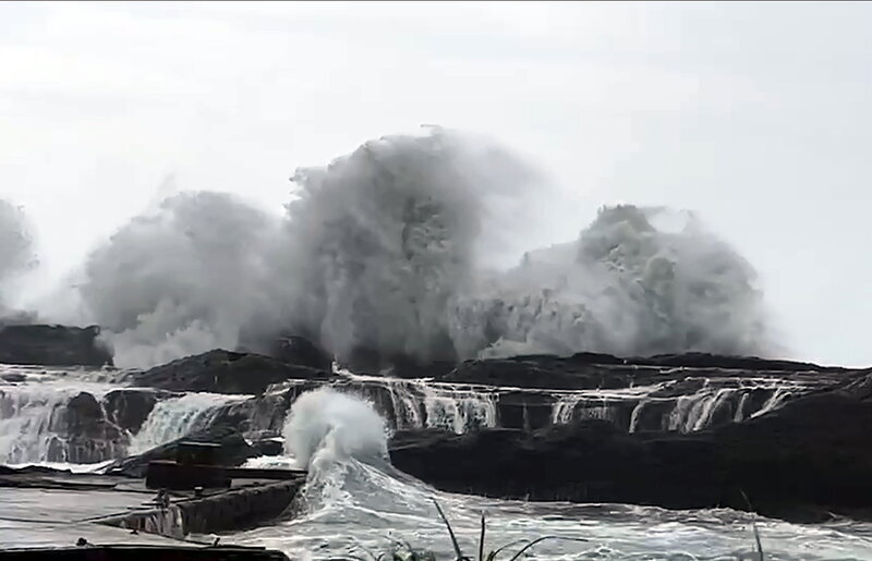 氣象局曝海警解除時間 最快今晚到明天上午