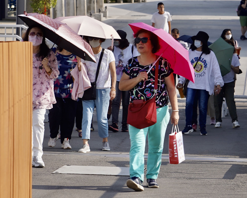 鋒面接近天氣不穩定  各地留意局部大雨或豪雨