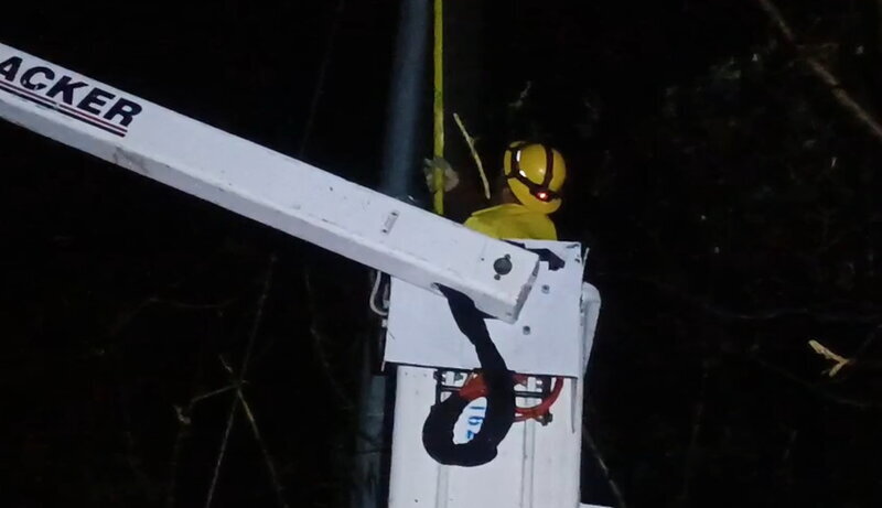小犬颱風搗亂 竹市深夜近3千戶停電台電搶修