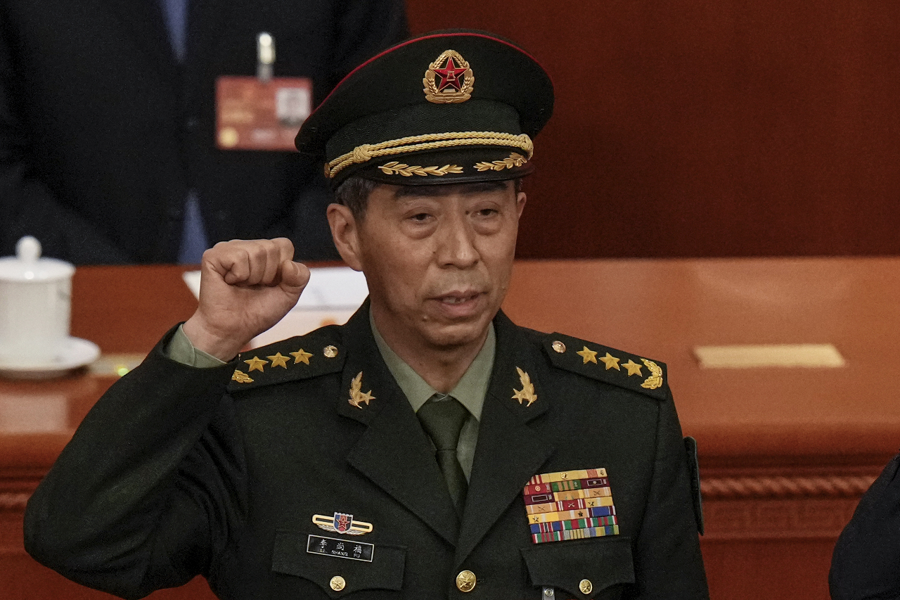 中国防长李尚福被免职 分析:以打贪之名去除反习势力 - 全球新闻流 - 六度世界