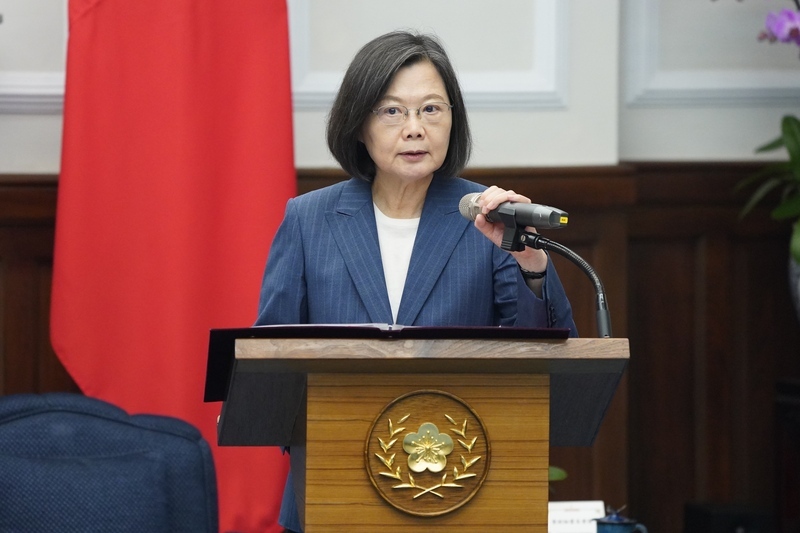 屏東大火消防員殉職 蔡總統哀悼將南下慰問