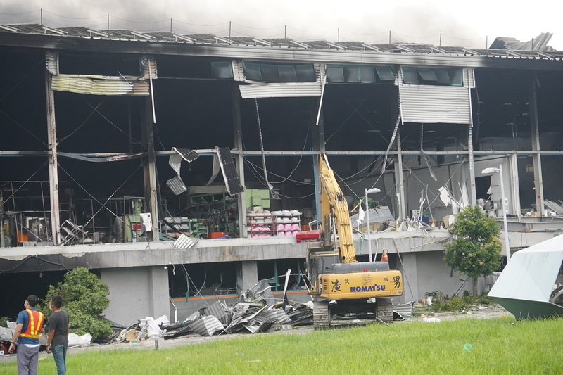 屏東大火傷亡更新：12時再尋獲1員工 累計6死