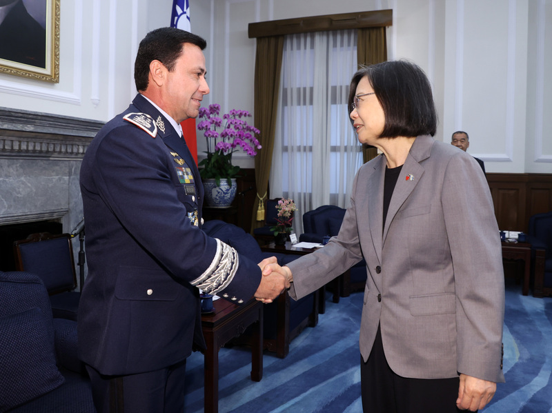 接見瓜地馬拉防長 總統盼深化夥伴關係