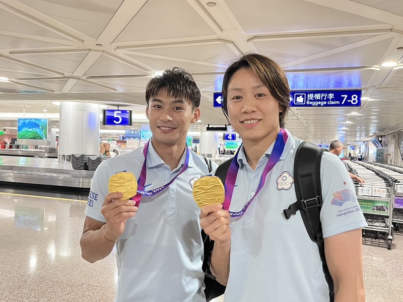 杭州亞運／楊勇緯、連珍羚奪金返台  感謝外界做後盾