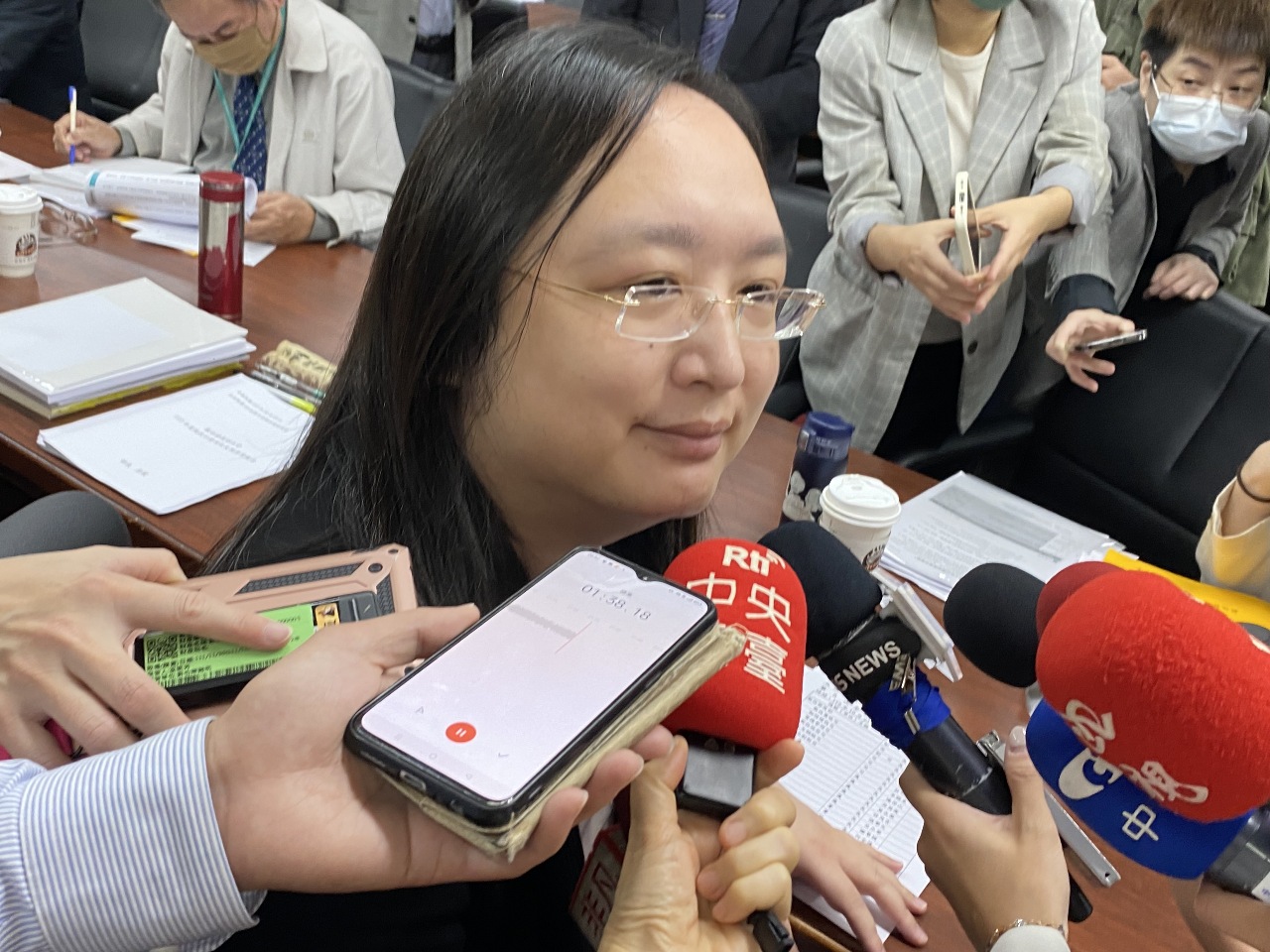 隱碼發威 唐鳳：大型電商個資外洩案歸零