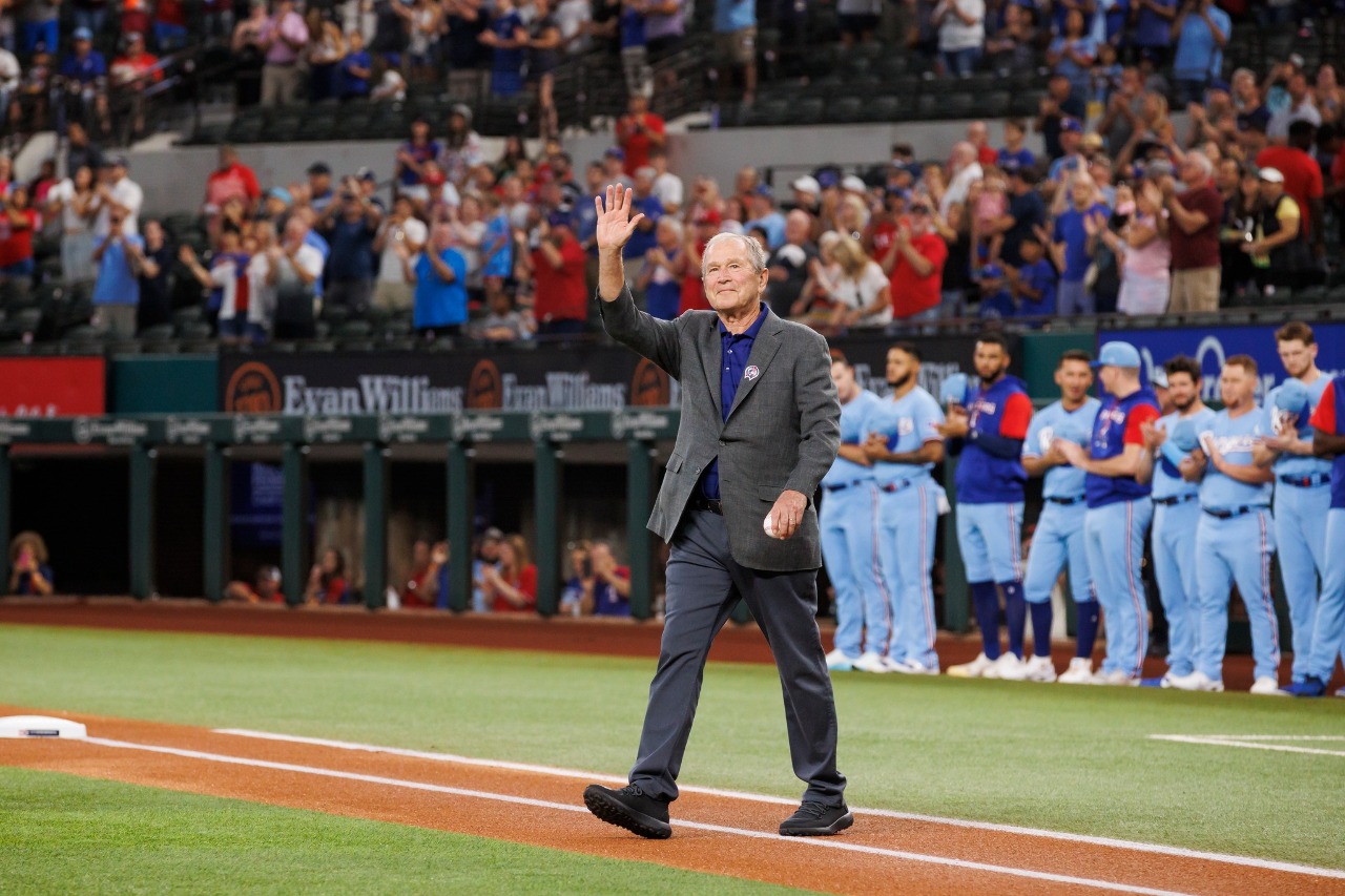 MLB世界大賽 前總統小布希將在首戰開球