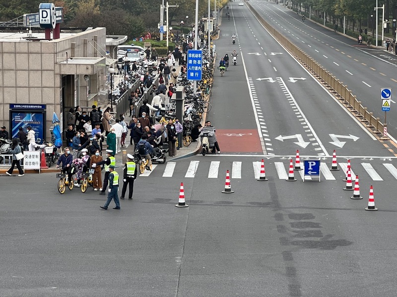 《環球時報》報導富士康遭中國查稅查土地 邱太三表示：中國就是想阻止郭台銘參選！ 嚴防「悼念變示威」！李克強火化 天安門全力維安禁群聚