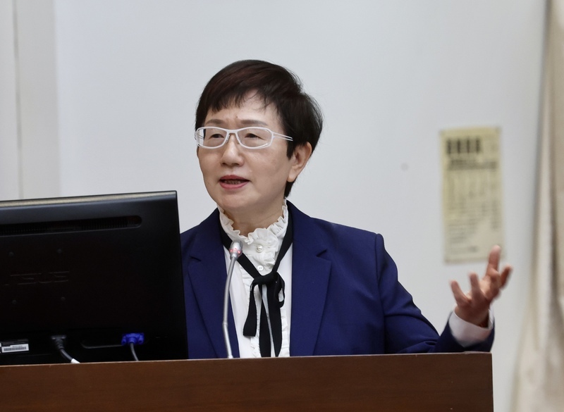 財長：出口將連3年破4千億 復甦非「曇花一現」