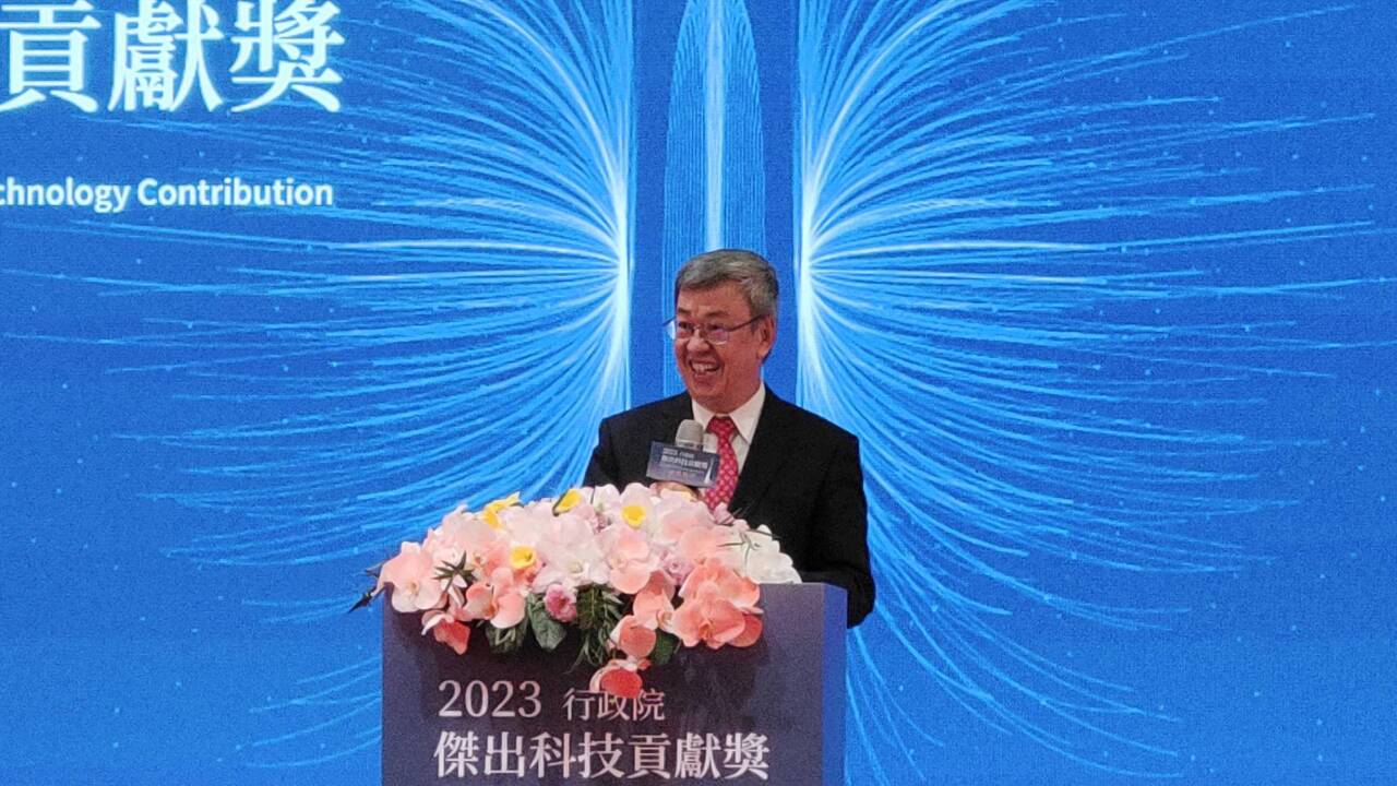 2023行政院傑出科技貢獻獎 陳揆：續推台灣科技突破創新