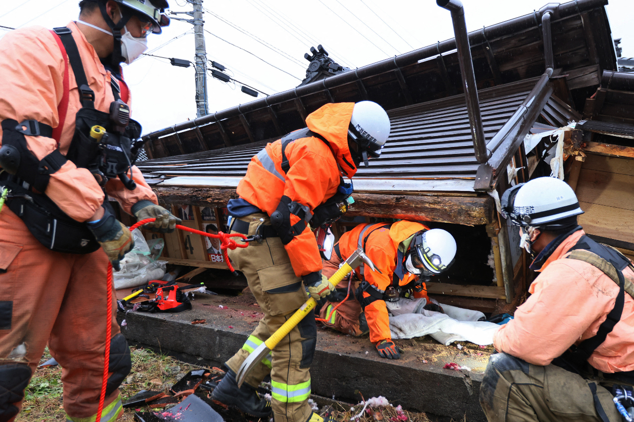 日本石川強震 罹難人數攀升至73人