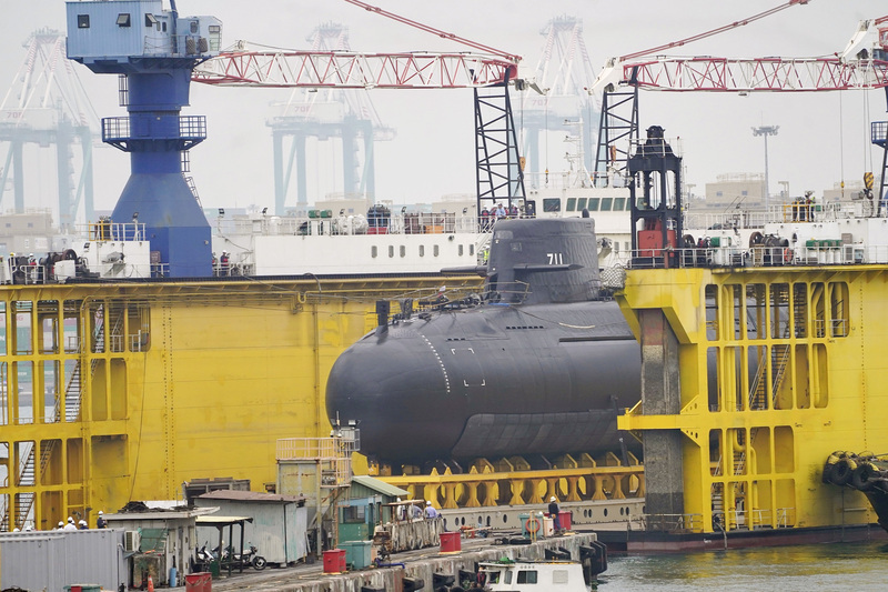 傳編列後續7潛艦預算 顧立雄：原型艦測試通過才動支