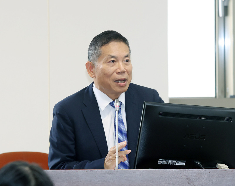攬才專法修正案今過初審 在台學歷折抵永居申請條文無共識