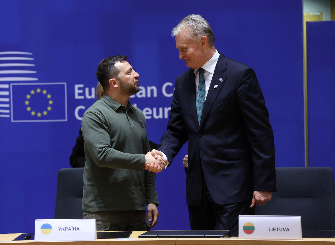 澤倫斯基出席歐盟峰會 雙方簽署安全協議