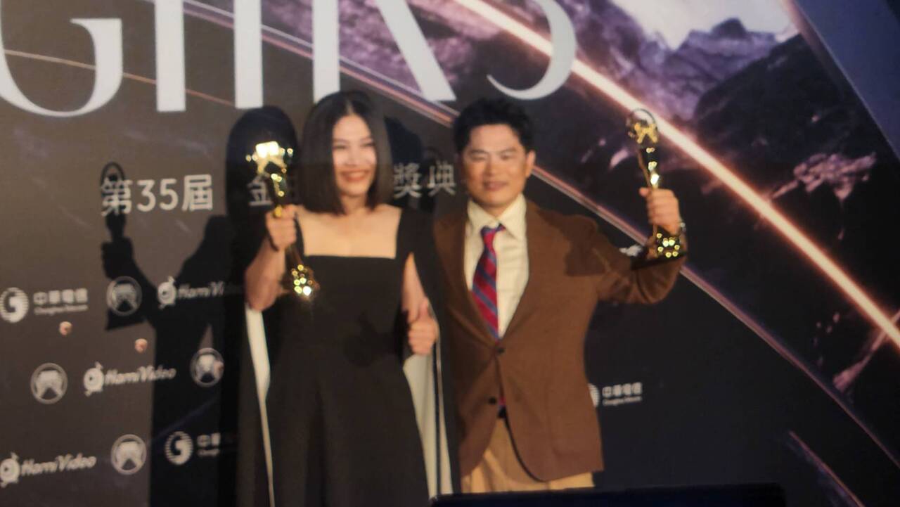 金曲35／蘇明淵二度登台語歌王寶座  黃妃第三座台語歌后獎落袋