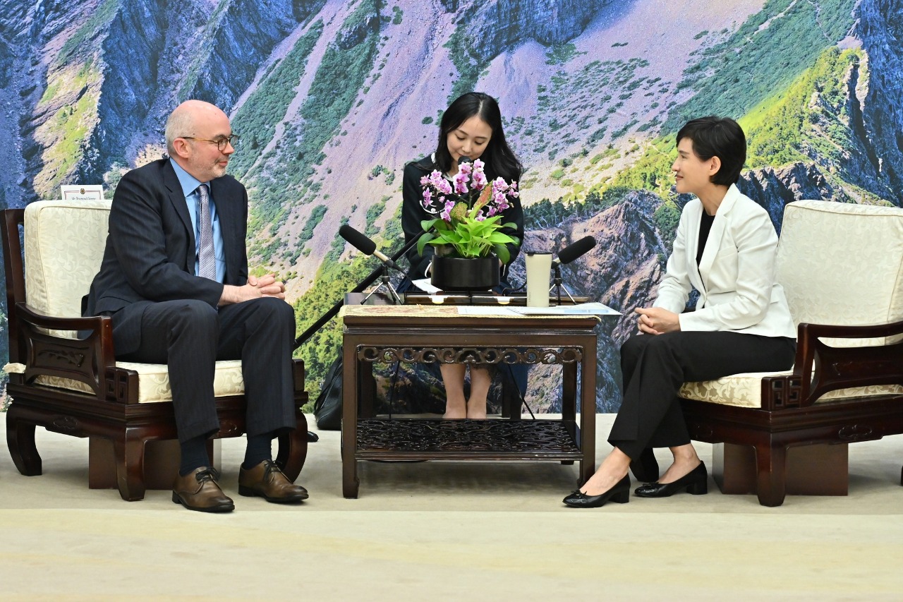 拜會行政院、經濟部 谷立言：承諾加強台灣安全