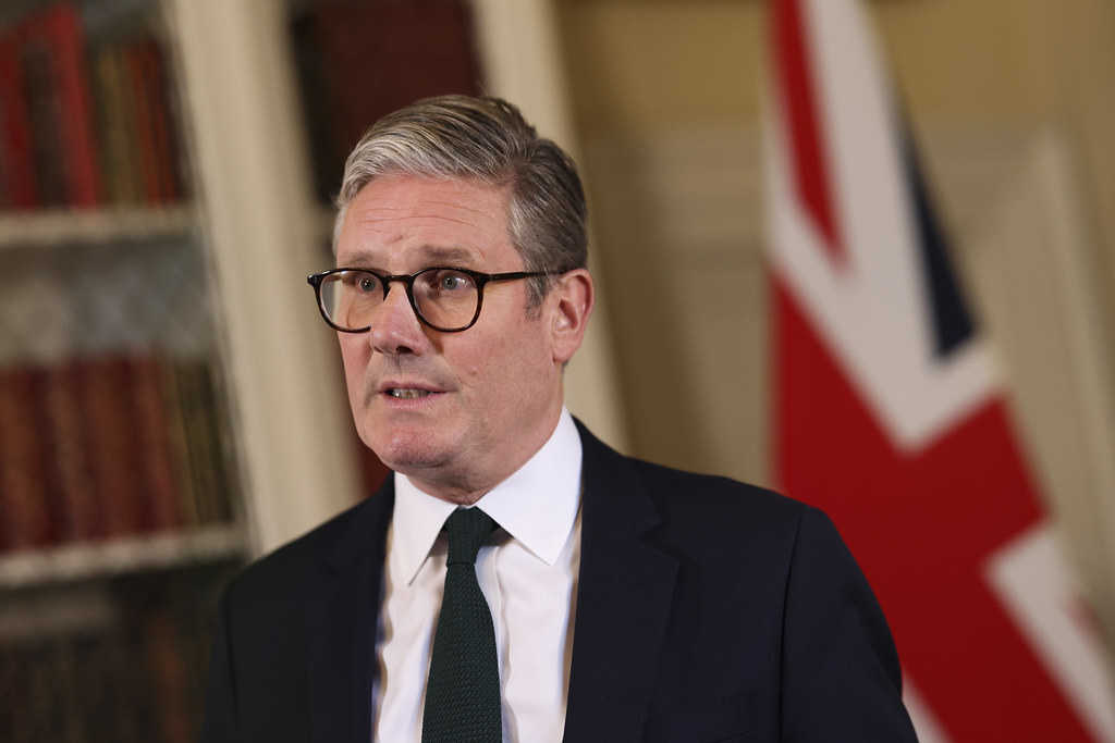 英相譴責伊朗飛彈攻擊 堅定承諾以色列安全
