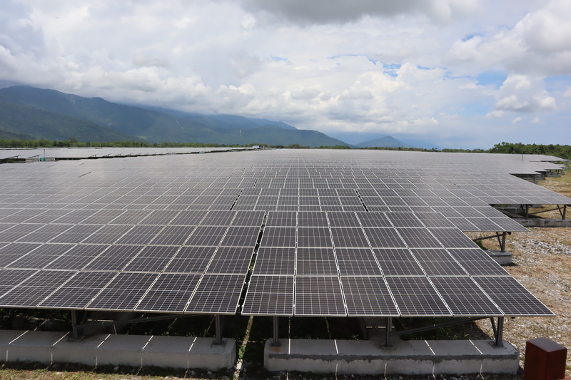 光電20GW確定延後達標 郭智輝:地面型光電土地取得遇問題