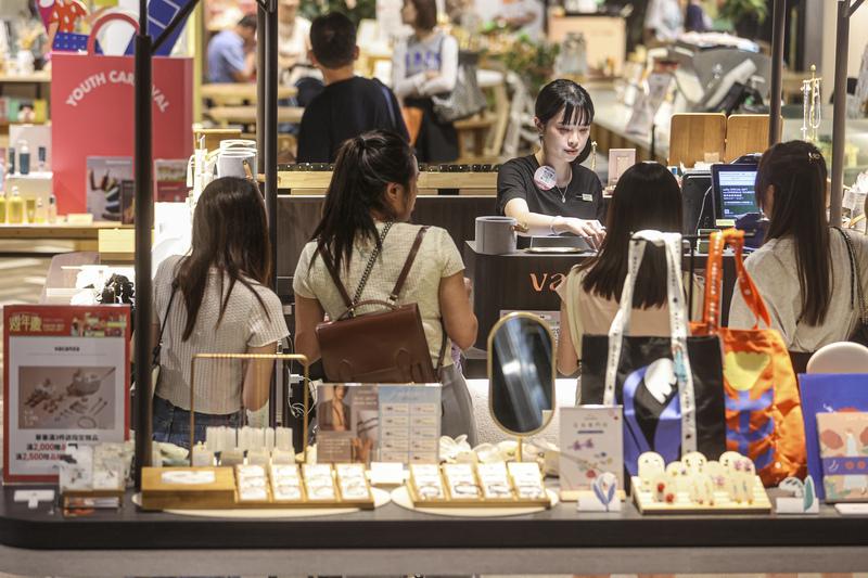 AI應用需求強勁 去年12月景氣燈號亮「熱絡」紅燈