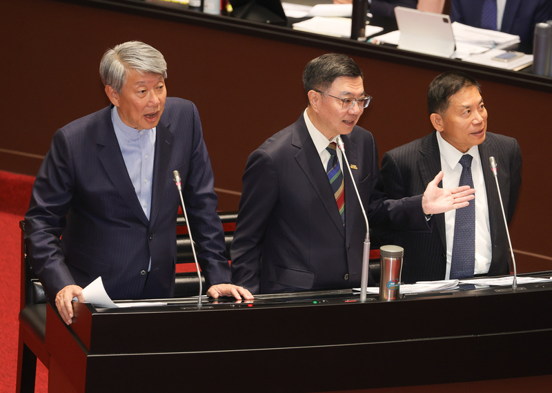 面對台電龐大債務虧損 卓榮泰允督促台電做4年財務改善計畫