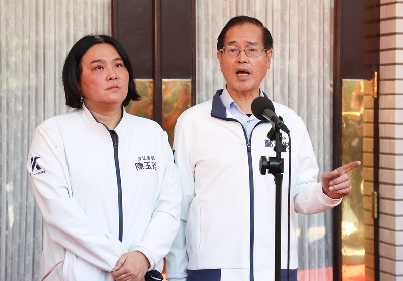 邱議瑩 鄭天財喊「戒嚴是為了保護台灣」 邱議瑩哽咽稱「美麗島事件受害人算什麼？」 - 新聞- Rti 中央廣播電臺