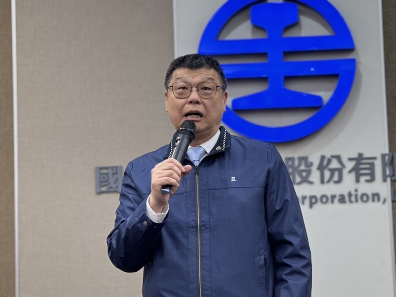台鐵董事長杜微突請辭 交通部人士：極力慰留仍堅辭