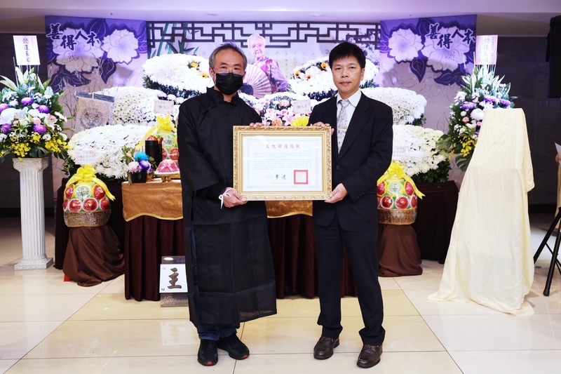 傳統歌仔戲藝師陳剩辭世  文化部頒贈旌揚狀