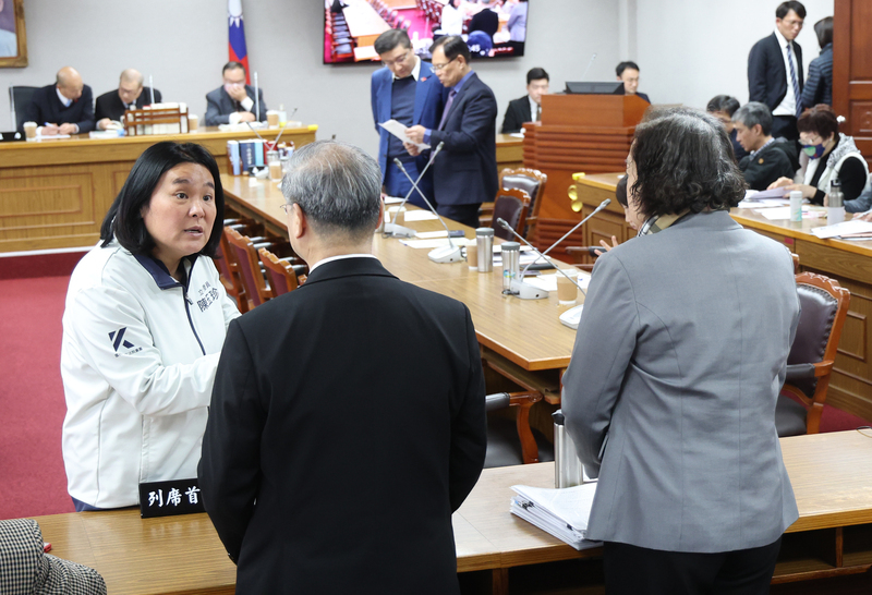 總預算遭刪凍能靠朝野協商解套？學者籲財政運作仍須符合規定