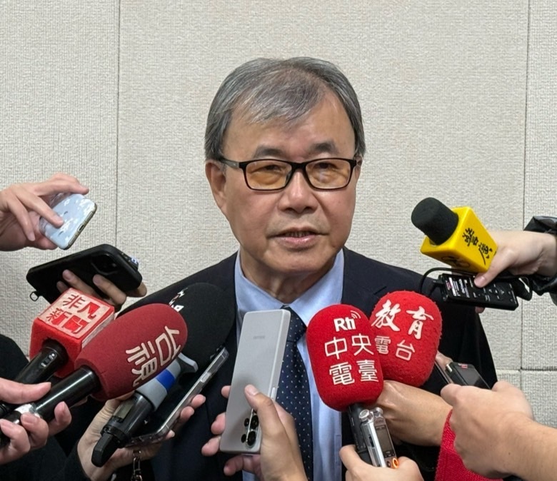 教育部將開發教材 加強國家認同、識讀中國威脅