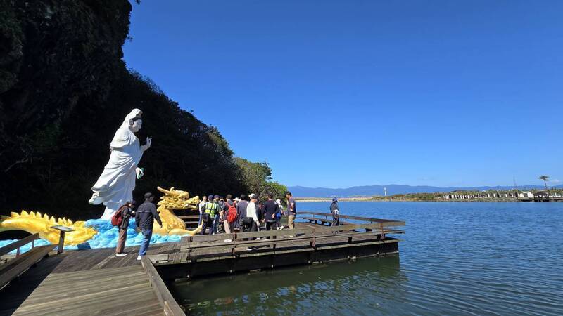 龜山島遭颱風重創修復   3/1重新開放