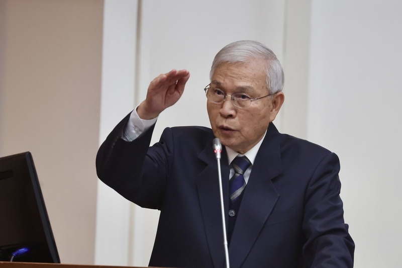 強調與美溝通良好 楊金龍：不怕被美列匯率操縱國