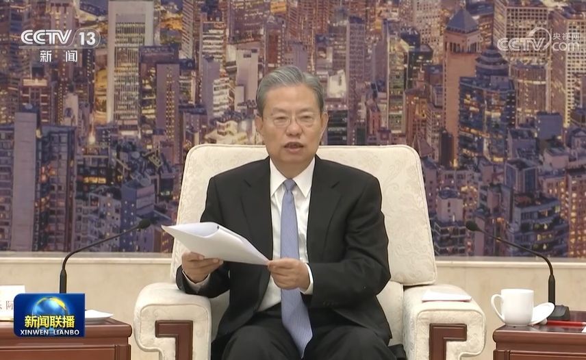打破出事謠言 趙樂際現身看望新聞工作者