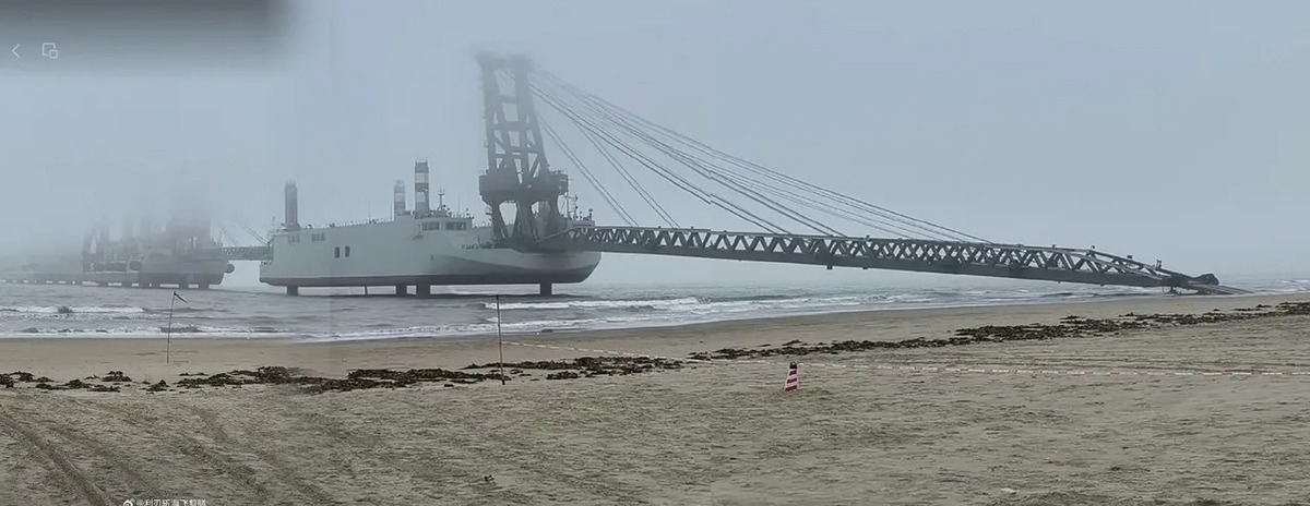 中國新型登陸艦 法國學者：欲秀拳頭但設計脆弱