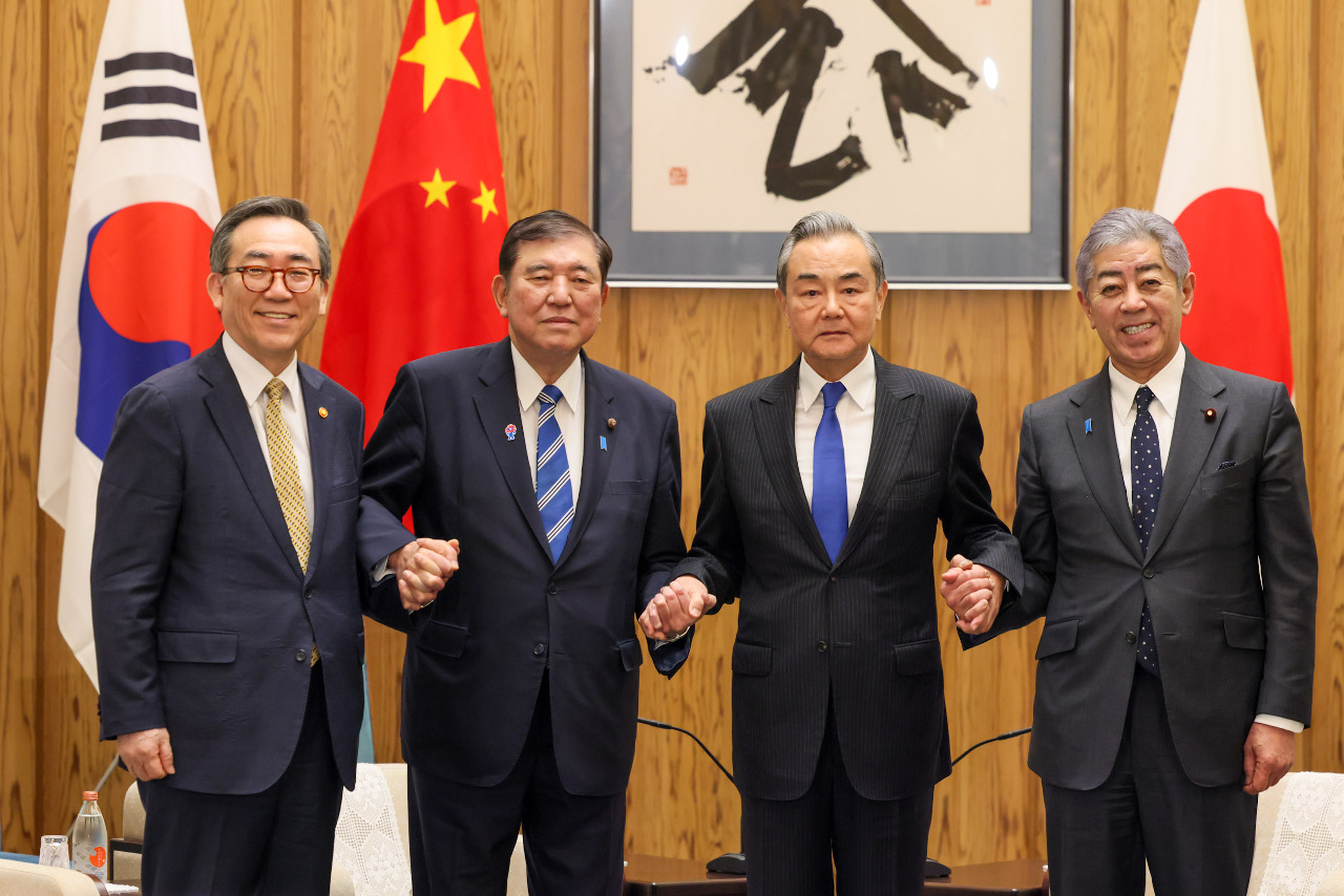 王毅拜會日相要求遵守台灣議題約定 日媒指牽制日本