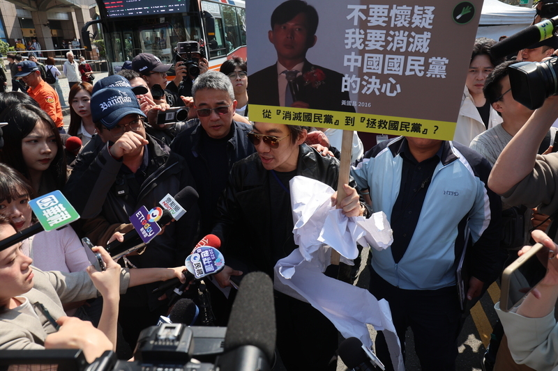 民眾黨宣講史書華邀簽罷免連署  黃國昌：就是來鬧場